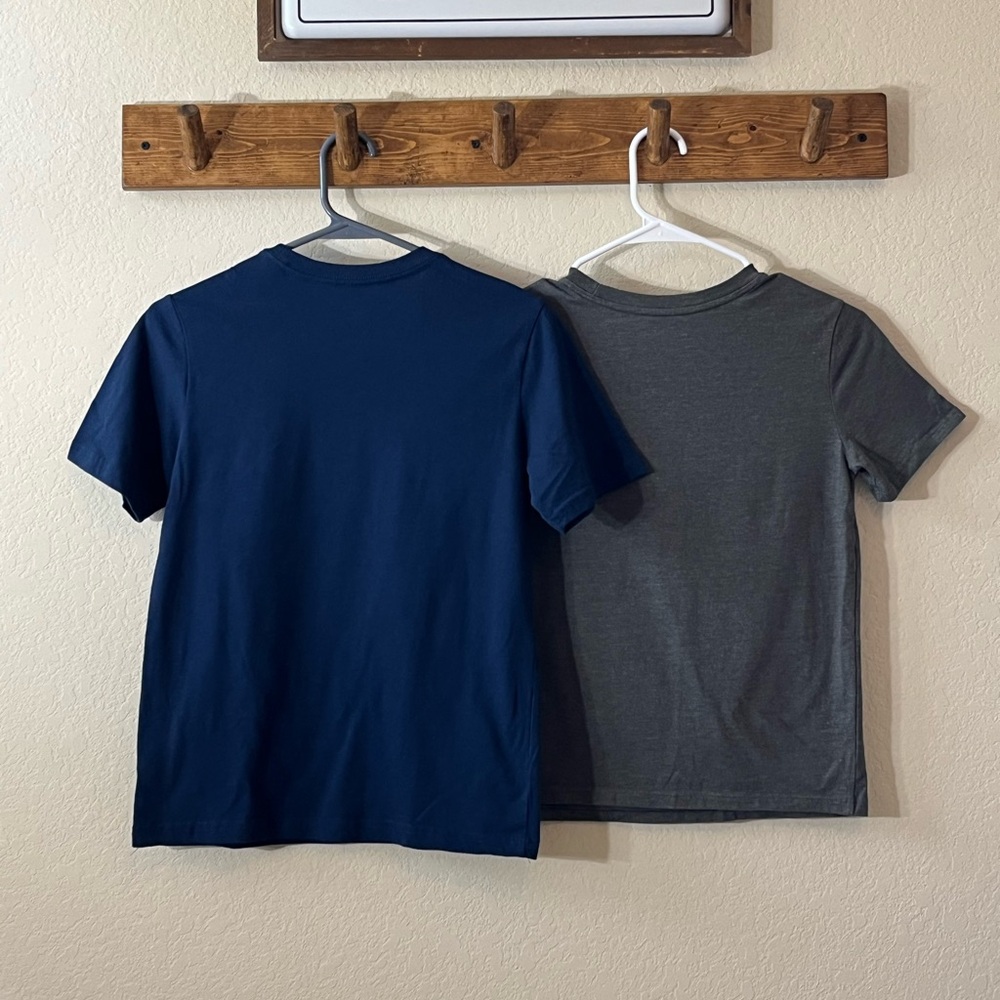 2 Pack Boy Cat & Jack Blue and Gray Short Sleeve Tees - Picture 2 of 6